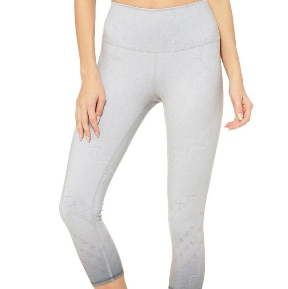 Alo Yoga High Waist Airbrush Capri